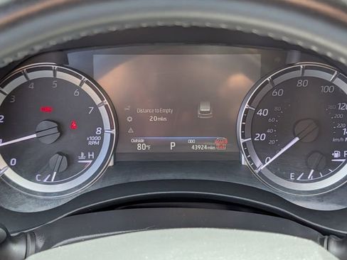 Used 2024 Toyota Highlander XSE image 21