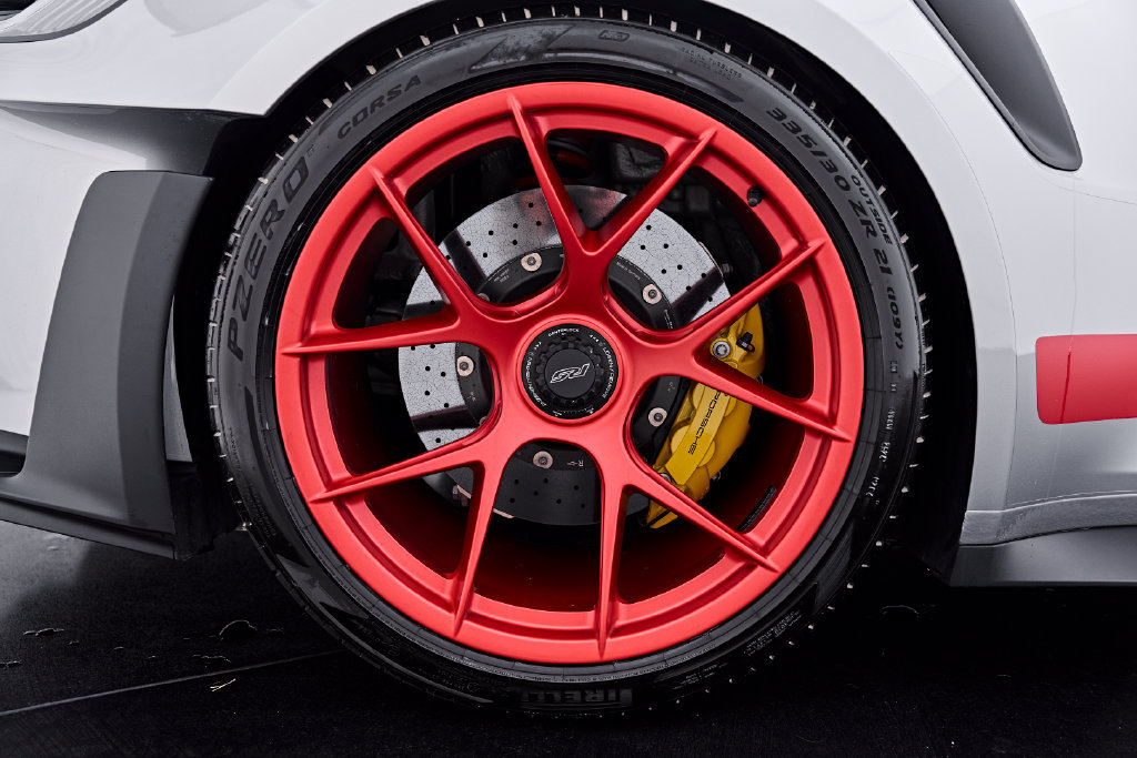 Used 2025 Porsche 911 GT3 RS w/ Weissach Package RWD image 39