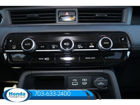 New 2025 Honda Pilot Touring image 18