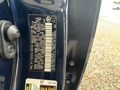 Used 2013 Toyota Corolla LE Special Edition image 30