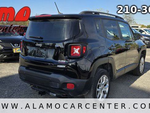 Used 2017 Jeep Renegade Latitude w/ Advanced Technology Group image 5