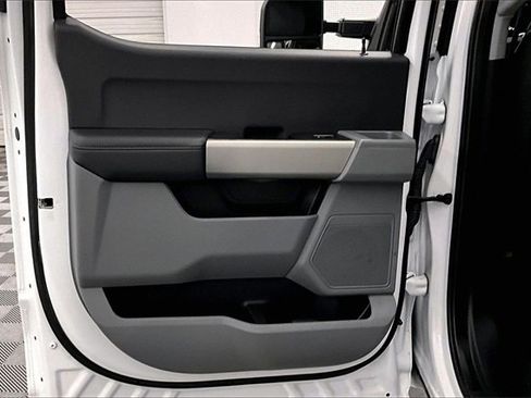 Used 2023 Ford F250 XLT image 18