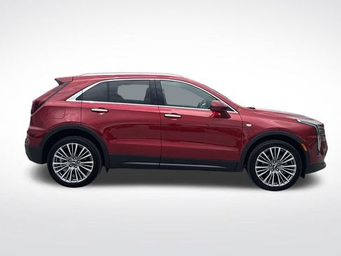 Used 2025 Cadillac XT4 Premium Luxury w/ Technology Package AWD/4WD image 8