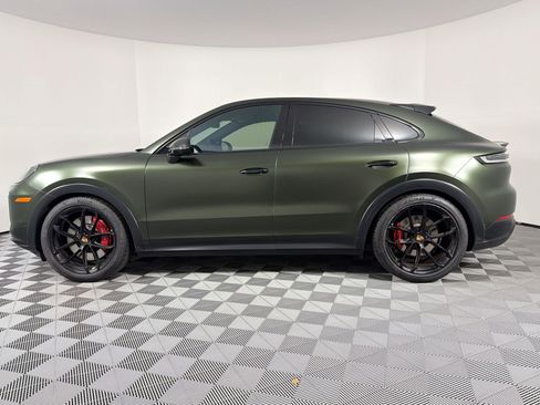 Certified 2025 Porsche Cayenne GTS AWD/4WD image 2