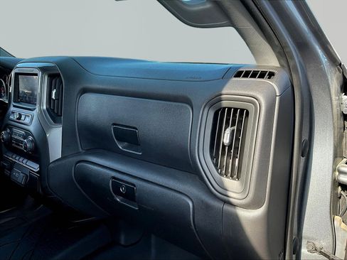 Used 2022 Chevrolet Silverado 1500 Custom AWD/4WD image 24