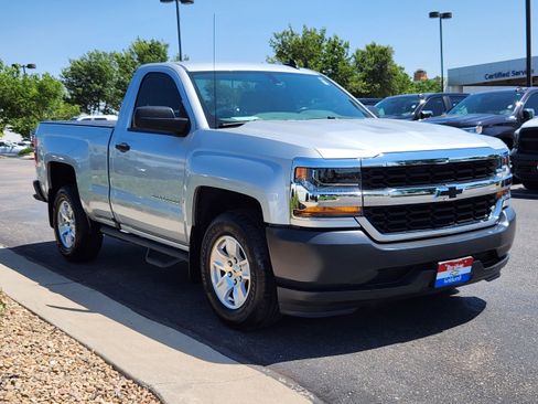 Used 2018 Chevrolet Silverado 1500 W/T RWD image 4