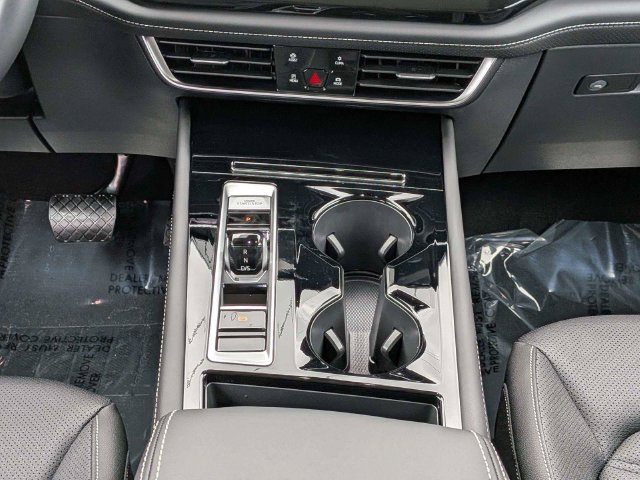 New 2026 Volkswagen Atlas SE FWD image 20