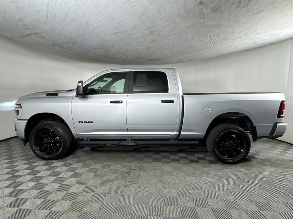 Certified 2026 RAM 2500 Big Horn AWD/4WD image 9