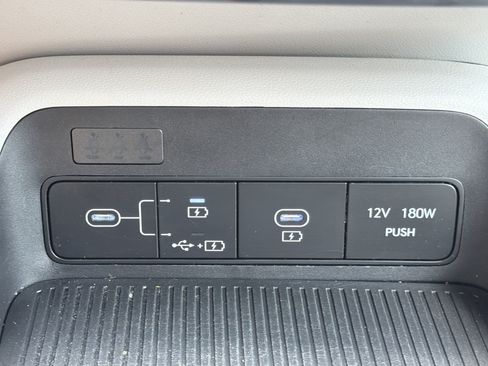 Used 2025 Hyundai Kona SEL AWD/4WD image 8