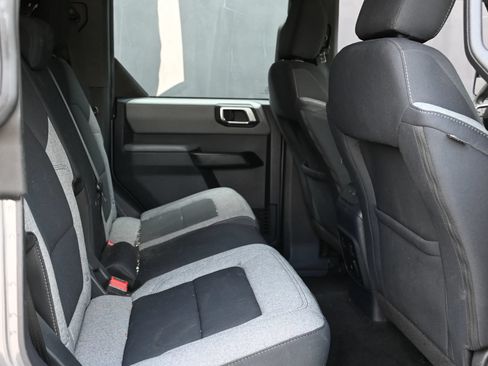 Used 2023 Ford Bronco 4-Door AWD/4WD image 17