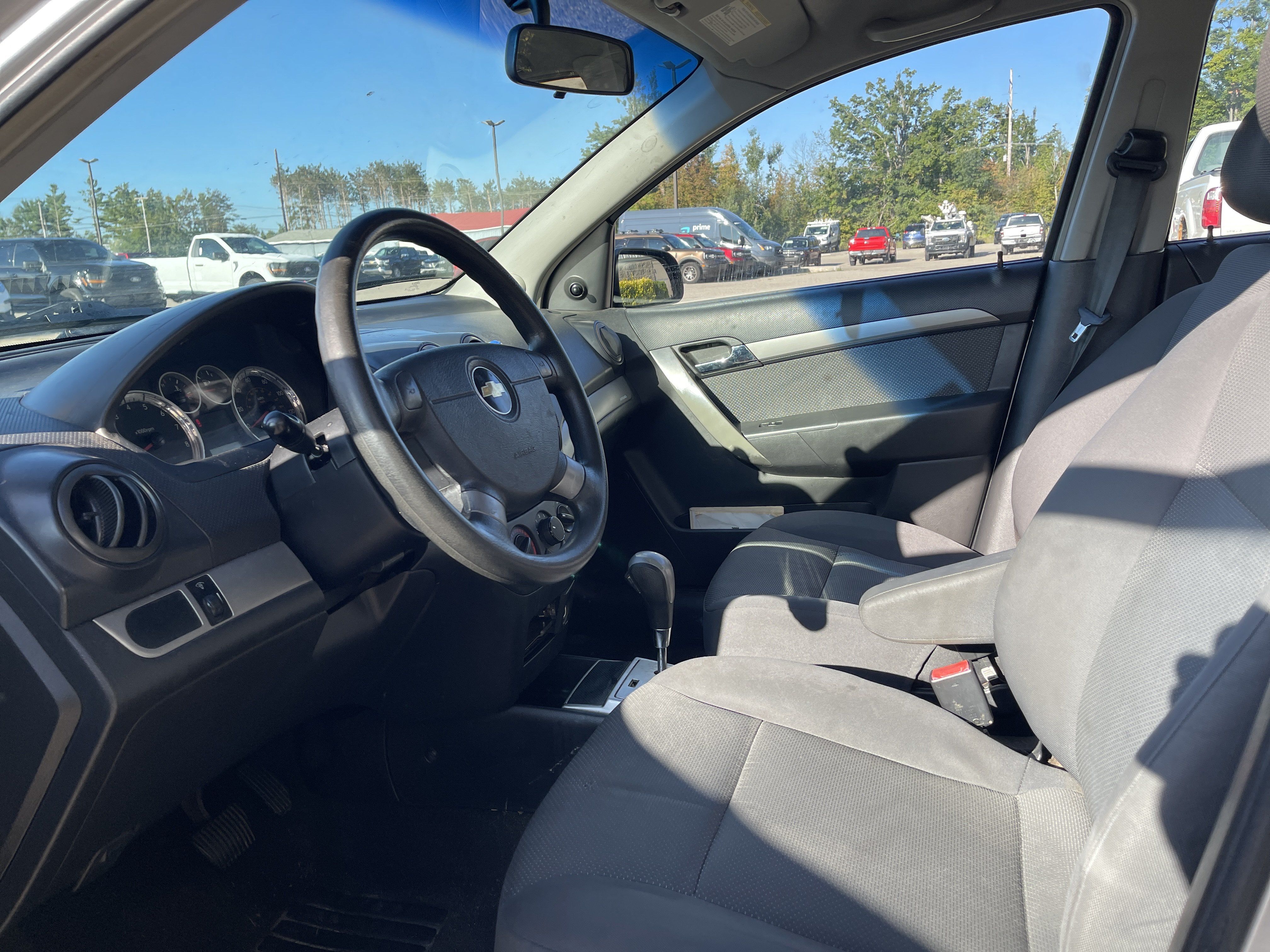 Used 2008 Chevrolet Aveo LS w/ Power Package FWD image 9