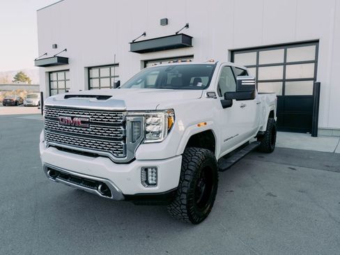 Used 2020 GMC Sierra 2500 Denali w/ Gooseneck/5TH Wheel Package AWD/4WD image 3