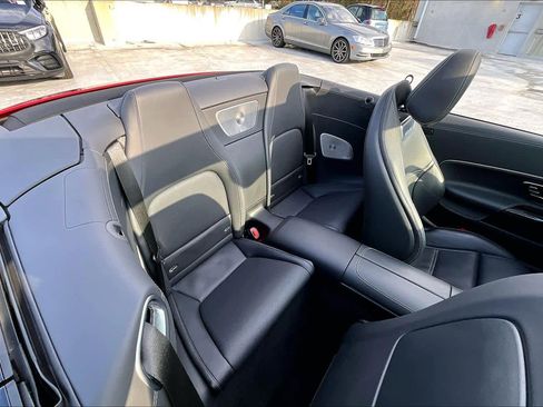 Used 2023 Mercedes-Benz SL 63 AMG 4MATIC image 18