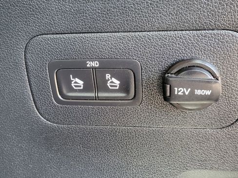 Used 2020 Hyundai Santa Fe Limited FWD image 13