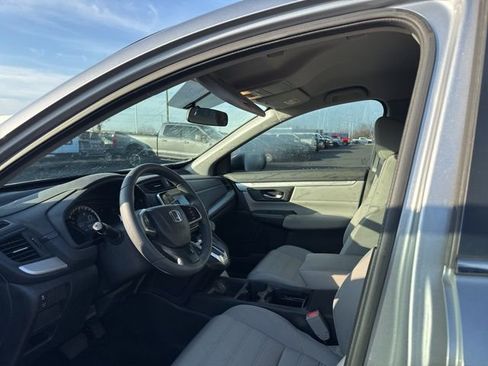 Used 2017 Honda CR-V LX image 7