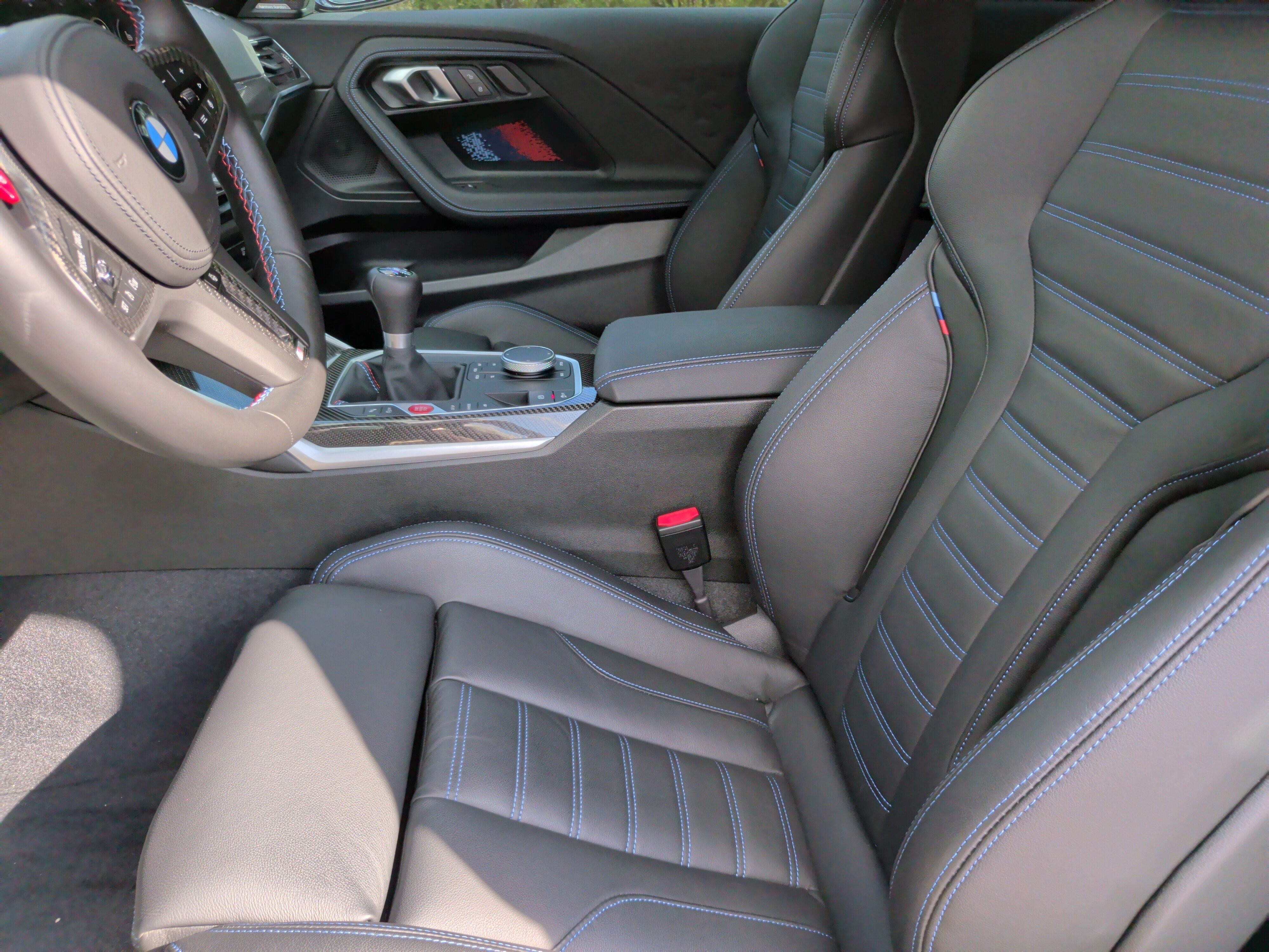 Used 2024 BMW M2 w/ Lighting Package RWD image 27