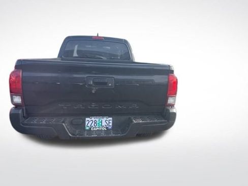 Used 2022 Toyota Tacoma SR image 7