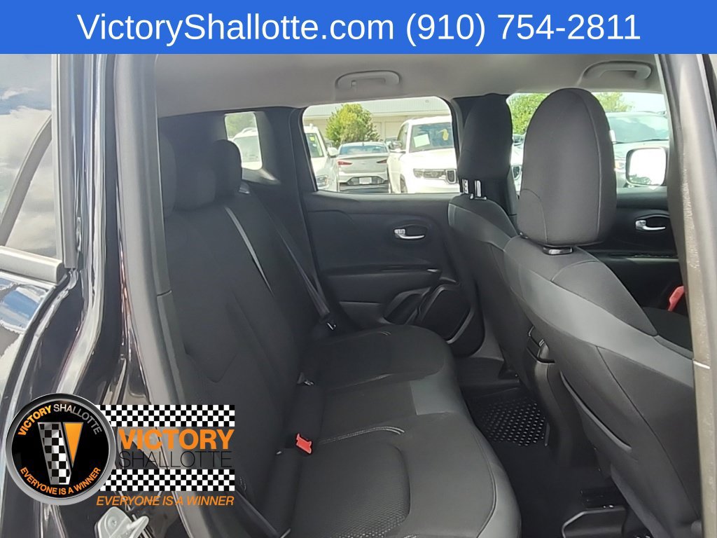 Certified 2023 Jeep Renegade Latitude AWD/4WD image 34