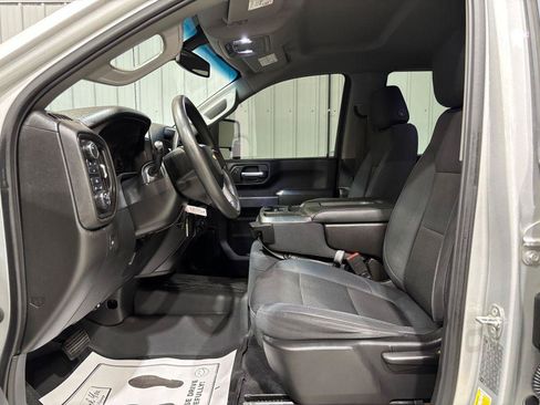 Used 2020 Chevrolet Silverado 2500 Custom w/ Custom Value Package AWD/4WD image 11