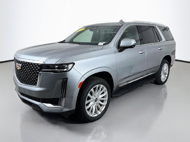 Used 2024 Cadillac Escalade Luxury AWD/4WD image 3
