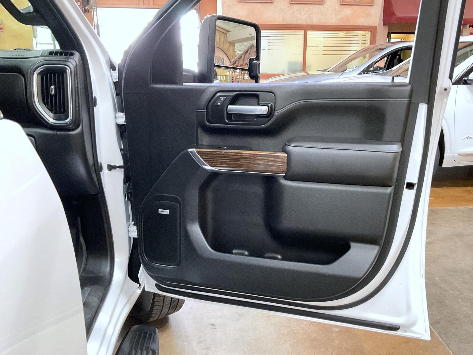 Certified 2020 Chevrolet Silverado 3500 High Country AWD/4WD image 16