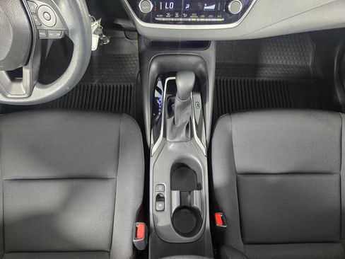 Used 2025 Toyota Corolla LE FWD image 23