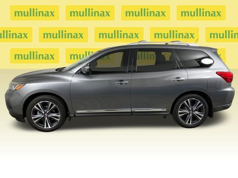 Used 2018 Nissan Pathfinder Platinum w/ Cargo Package image 12