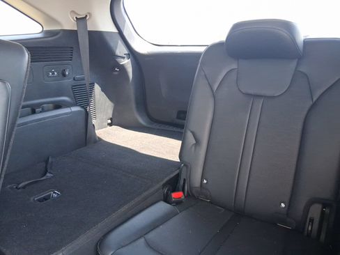 Used 2025 Kia Sorento SX AWD/4WD image 10