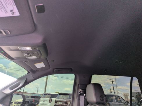 Used 2024 Chevrolet Tahoe LT w/ Luxury Package AWD/4WD image 21