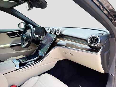 Used 2022 Mercedes-Benz C 300 Sedan w/ Pinnacle Trim Package image 15