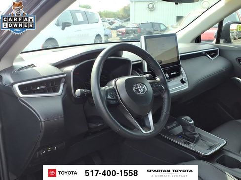 Used 2026 Toyota Corolla Cross XLE AWD/4WD image 14