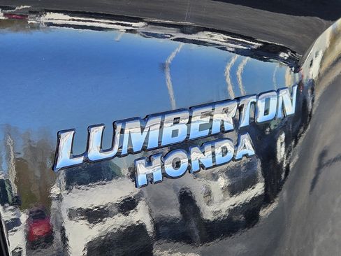 Used 2024 Nissan Rogue S image 16