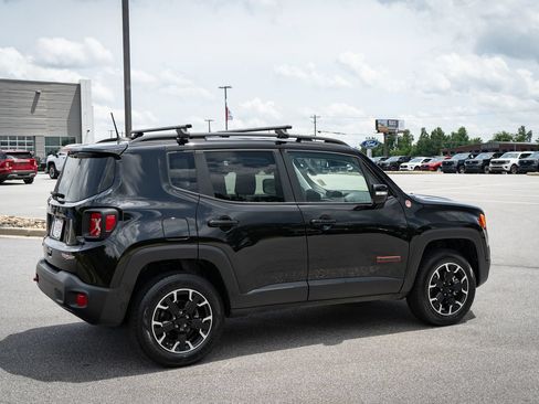 Used 2023 Jeep Renegade Trailhawk AWD/4WD image 10