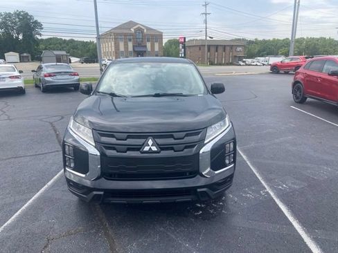 Used 2023 Mitsubishi Outlander Sport LE AWD/4WD image 2