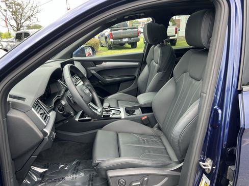 Used 2025 Audi Q5 2.0T Premium w/ Convenience Plus Package AWD/4WD image 13