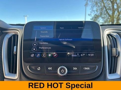 Used 2023 Chevrolet Malibu LT image 25
