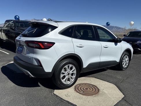 Used 2025 Ford Escape Active image 5
