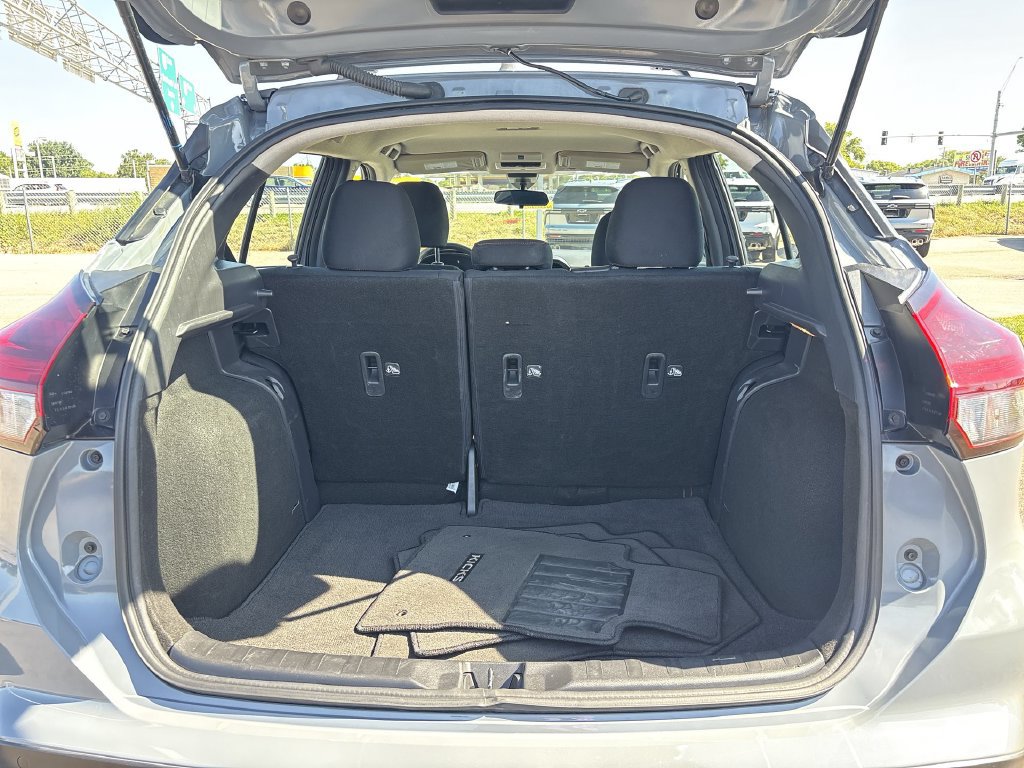 Certified 2024 Nissan Kicks SR w/ Exterior Package FWD image 16