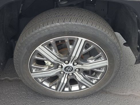 Used 2022 Toyota Tundra Capstone AWD/4WD image 12