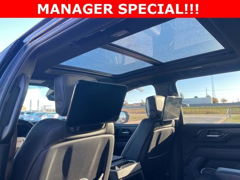 Certified 2025 GMC Yukon XL AT4 Ultimate image 8