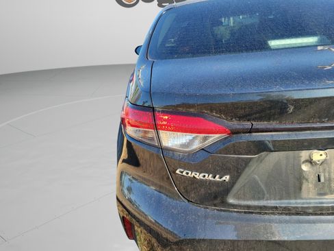 Used 2020 Toyota Corolla LE image 28