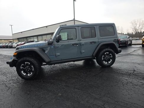 Used 2024 Jeep Wrangler Unlimited Rubicon 4xe w/ Capability Package image 3