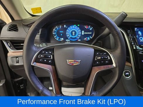 Used 2020 Cadillac Escalade Premium Luxury AWD/4WD image 19