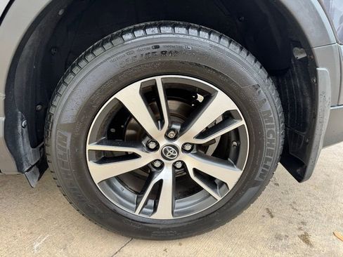 Used 2017 Toyota RAV4 XLE w/ Protection Package AWD/4WD image 9