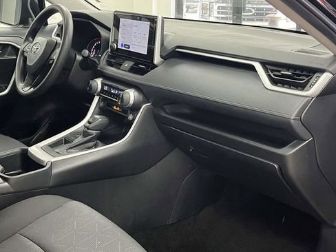 Used 2024 Toyota RAV4 XLE image 23