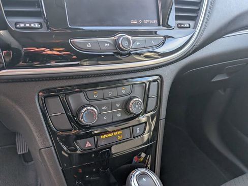 Used 2022 Buick Encore Preferred w/ Safety Package image 21