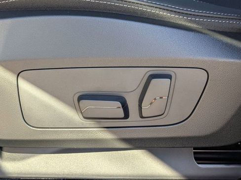 New 2026 BMW X1 xDrive28i w/ Technology Package image 21