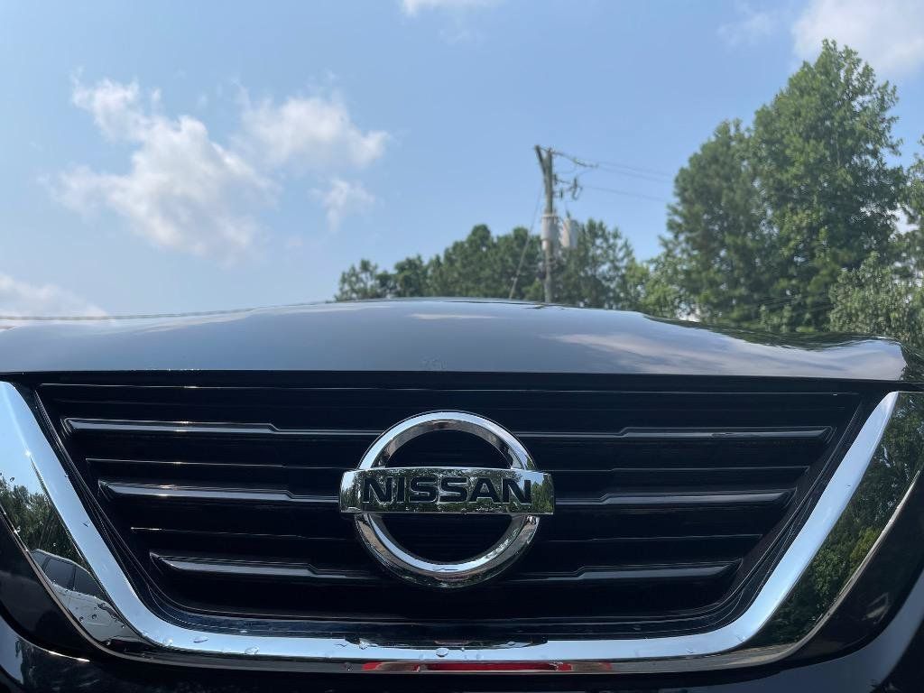 Used 2017 Nissan Altima 2.5 SR w/ Midnight Edition Package FWD image 17