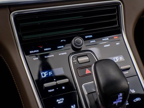 Used 2019 Porsche Panamera Turbo S Executive AWD/4WD image 26