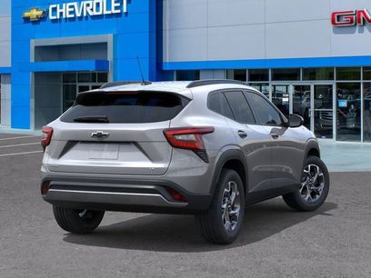 New 2026 Chevrolet Trax LT w/ Sunroof Package